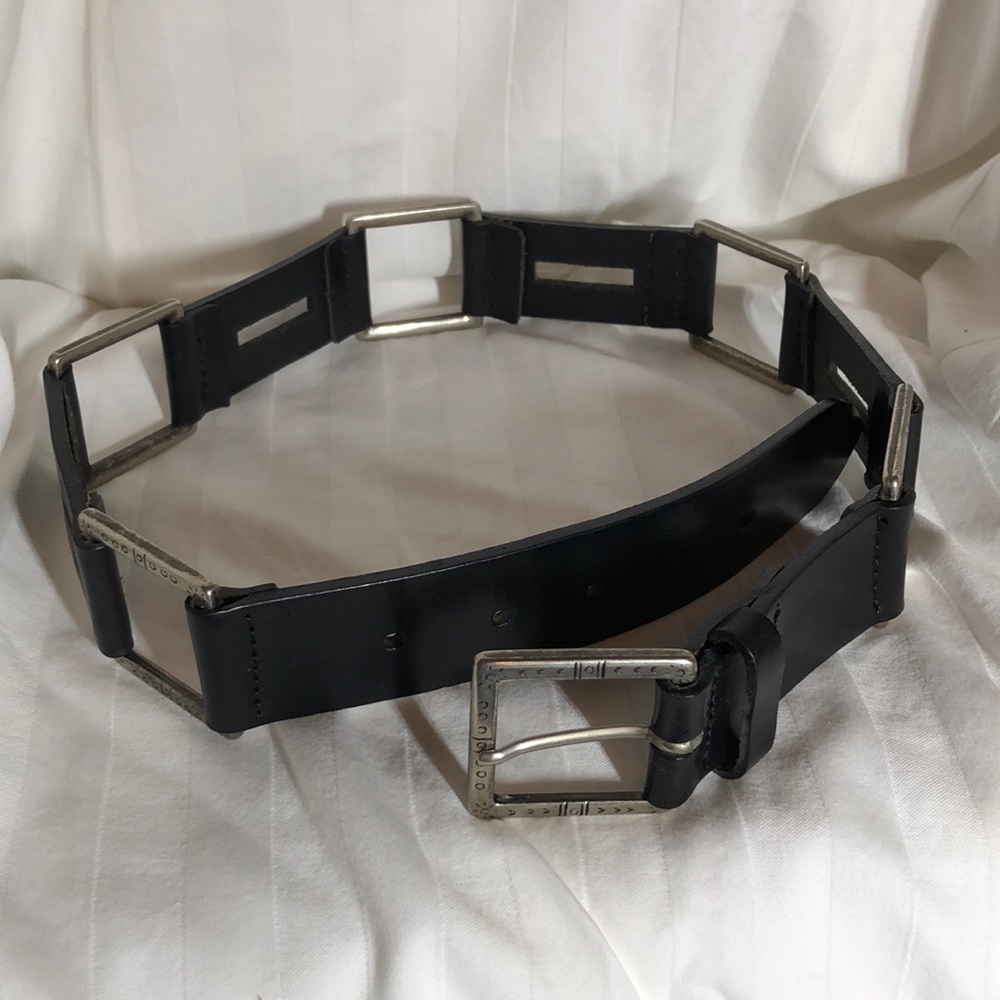 Albatros Genuine Leather Funky Silver Belt Made in Italy SZ S 31” long WO Buckle